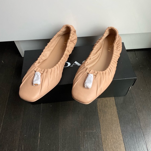 🛎️ Clearance NWT Coach Eleanor Flat - Picture 5 of 11